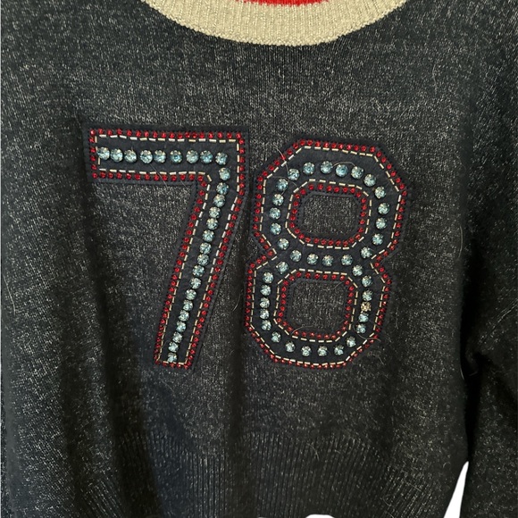 Woman’s Wildfox ‘78’ sweater size small - Picture 4 of 9